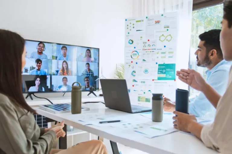 Adapting remote team management software to your team’s requirements