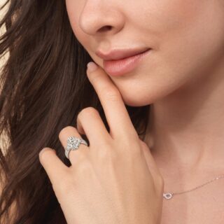 5 Mistakes to Avoid When Buying Engagement Rings Online